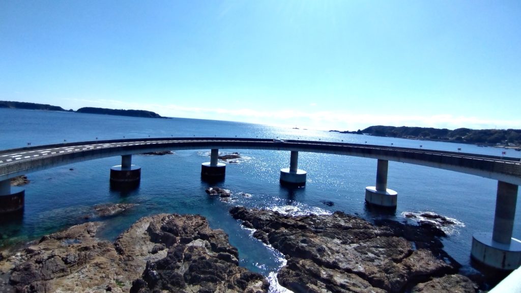 苗我島ループ橋