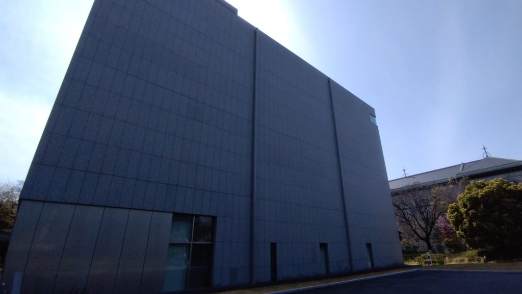 文化財管理棟-外観