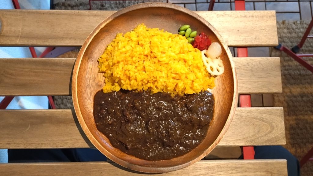 レミーズキッチン-牛スジ肉カレー