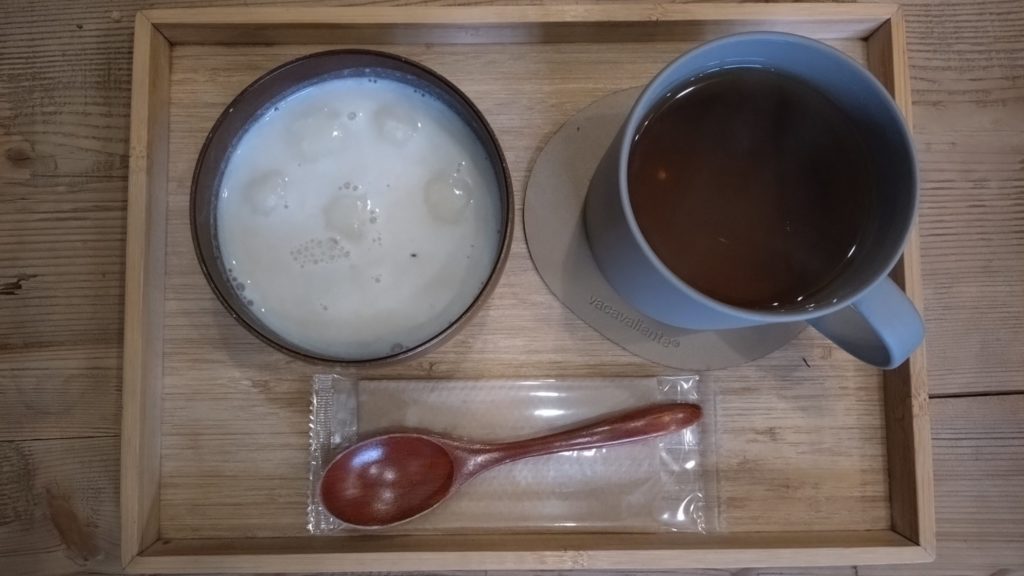 茶箱-白いおしるこ