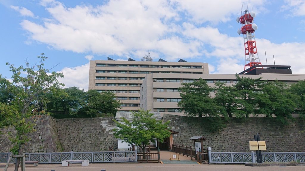 福井県庁-遠景